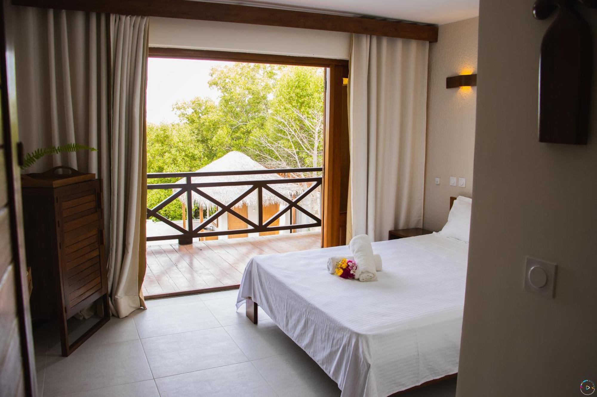 Hotel Baobab Cafe โมรอนดาวา ภายนอก รูปภาพ